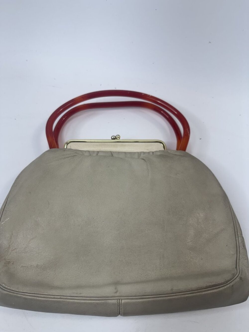 Vintage Beige Leather Handbag With Red Lucite Handles & Gold Clasp Closure